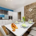 Mit Privatpool, Whirlpool, Meerblick, Billard, Fitnessgeraete, Garage 펜션