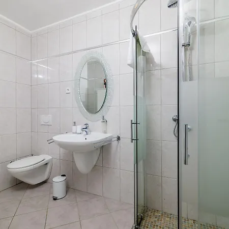 Mit Privatpool, Whirlpool, Meerblick, Billard, Fitnessgeraete, Garage Holiday home *