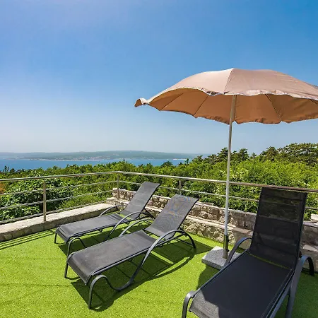 Mit Privatpool, Whirlpool, Meerblick, Billard, Fitnessgeraete, Garage Crikvenica