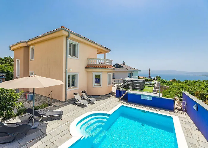 Дом отдыха Mit Privatpool, Whirlpool, Meerblick, Billard, Fitnessgeraete, Garage Цриквеница