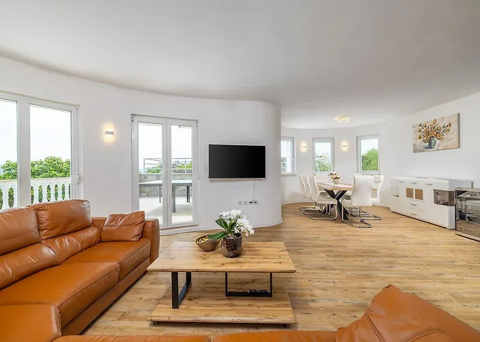 Dom wakacyjny Mit Privatpool, Whirlpool, Meerblick, Billard, Fitnessgeraete, Garage Crikvenica