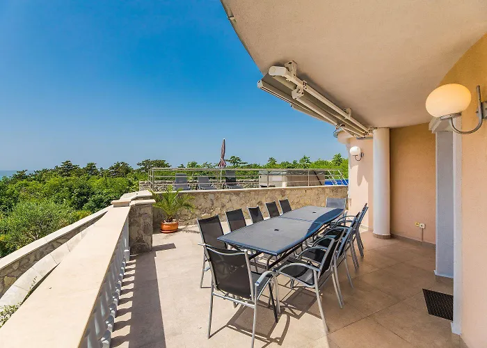 Dom wakacyjny Mit Privatpool, Whirlpool, Meerblick, Billard, Fitnessgeraete, Garage Crikvenica